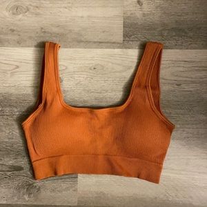 Camel evolve gym/lounge top